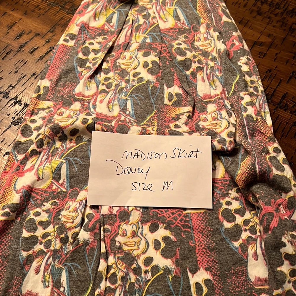 LuLaRoe Madison Skirt size M